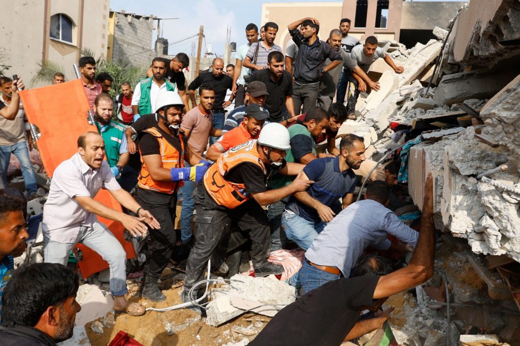 2023-10-08T072247Z_1306678037_RC26O3AP4CEG_RTRMADP_5_ISRAEL-PALESTINIANS-1024x682.jpg