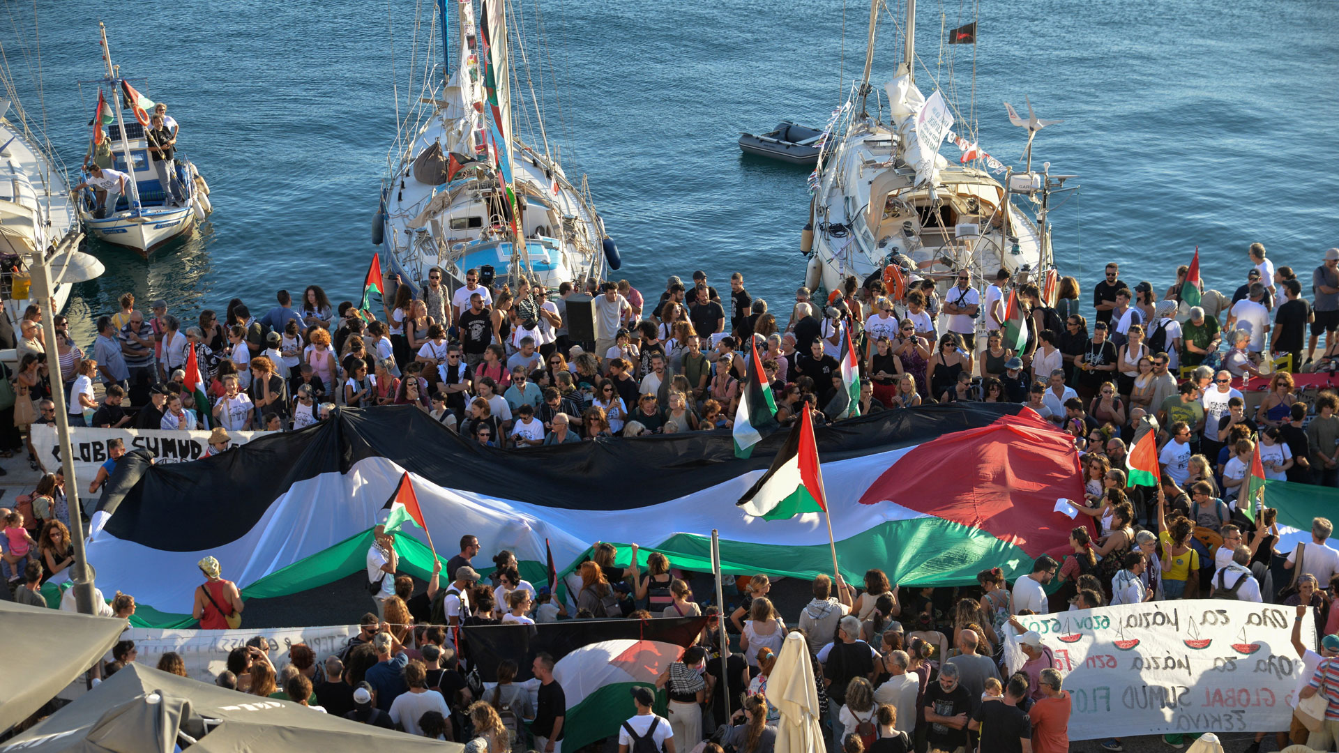 2025-09-14T191601Z_1946789258_RC2URGAKF48S_RTRMADP_3_ISRAEL-PALESTINIANS-GAZA-FLOTILLA-GREECE.jpg