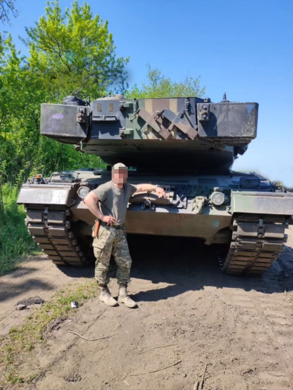 2a6.jpg