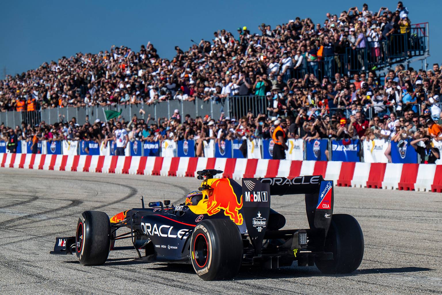 Patrick Friesacher performs during the Red Bull Showrun by Alumil in Athens, Greece on May 31, 2025. // Mihai Stetcu / Red Bull Content Pool // SI202505310697 // Usage for editorial use only //