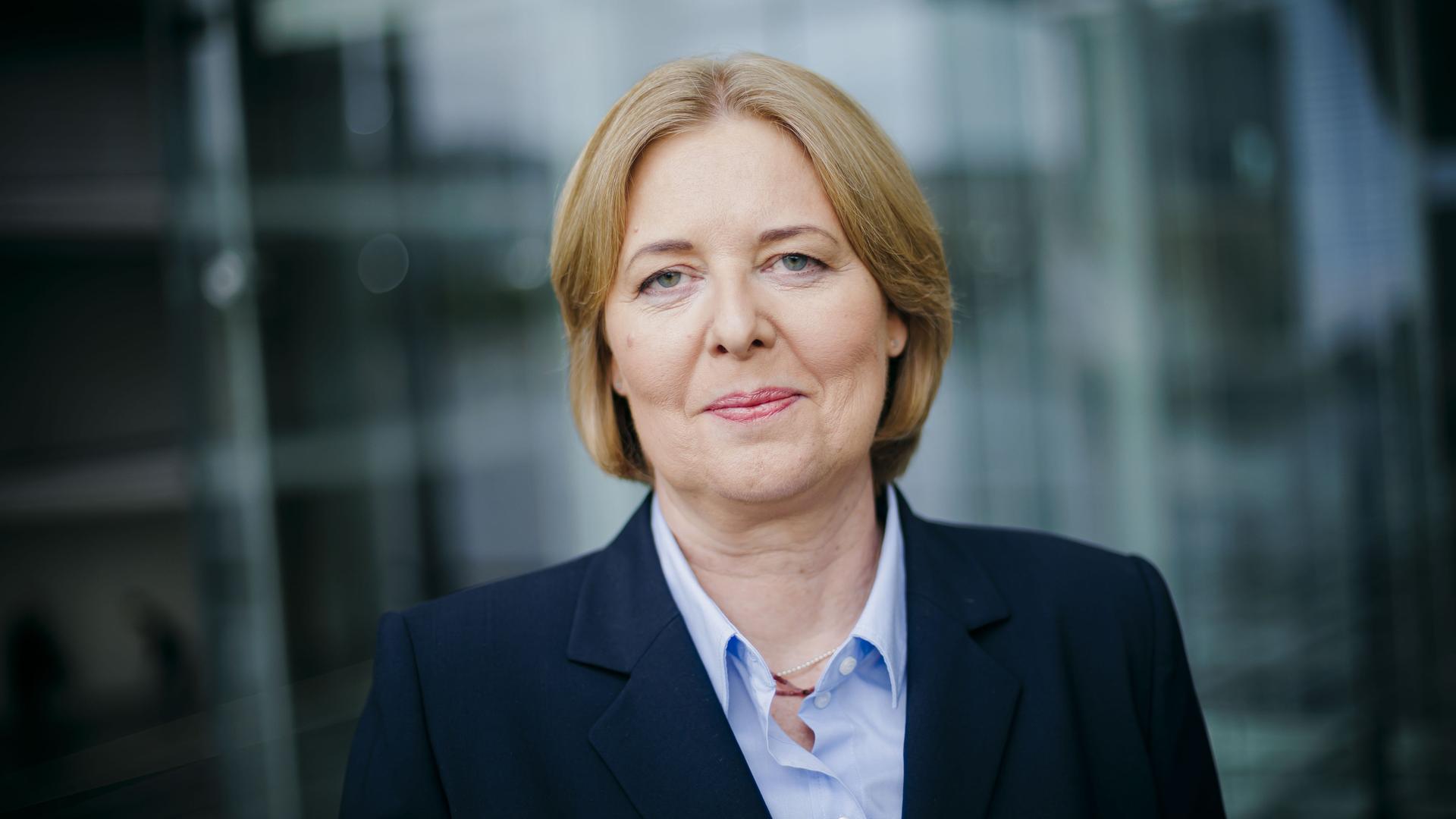 Bärbel_Bas.jpg