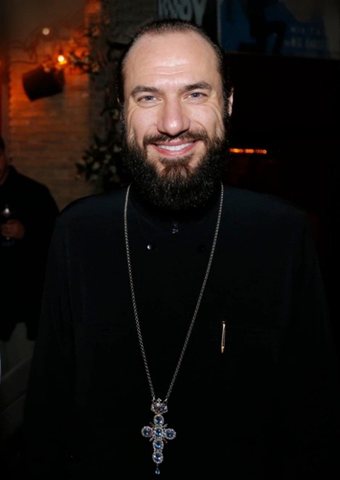 EaBZ4L4I.jpg