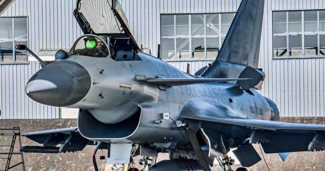 First-batch-of-J-10Cs-lands-in-Kamra-1068x561.jpg