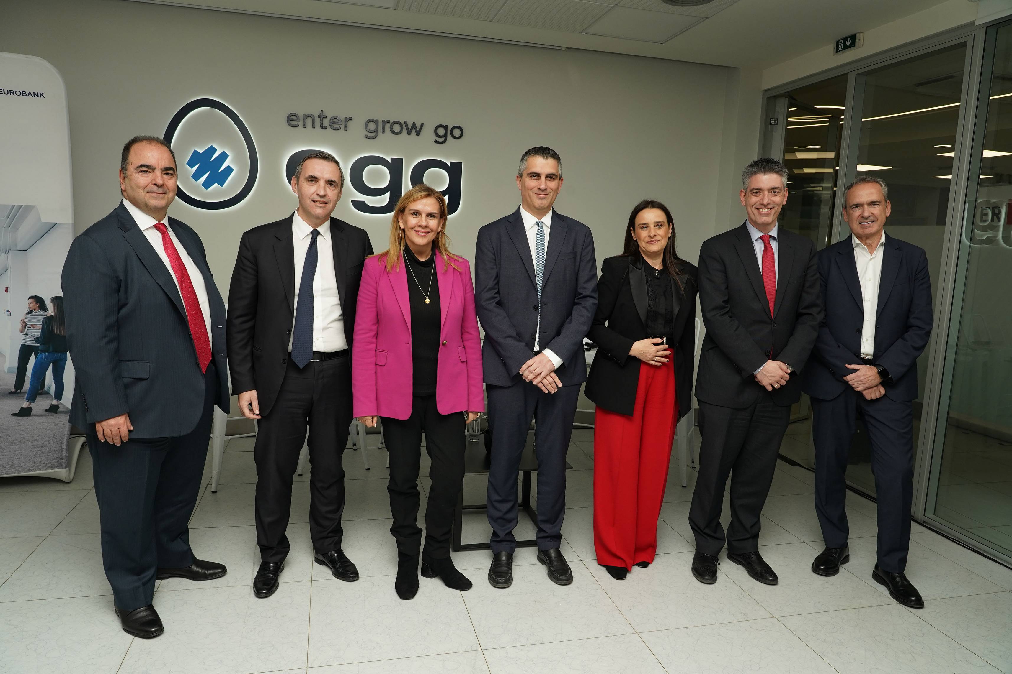 Group_photo_.jpg