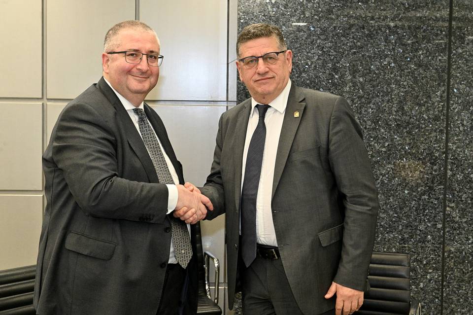 Kartlos_Edilashvili_CEO_Μέλος_Δ.Σ_Καθηγητής_Δημήτρης_Μπουραντώνης_Πρύτανης_1.jpg