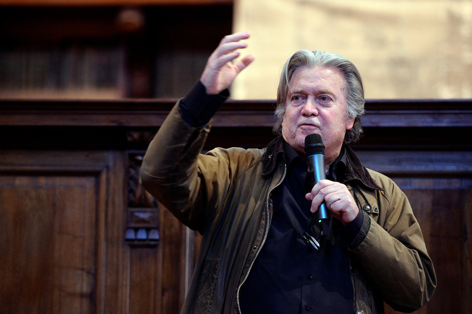 bannon_5.jpg
