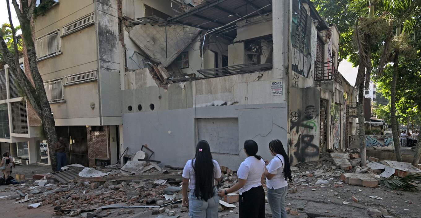 colombia_earthquake_maketa.jpg