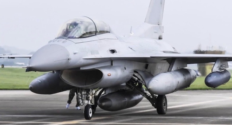 f16_b.jpeg