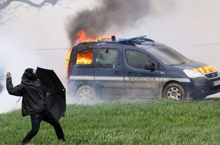 gendarmerie.JPG