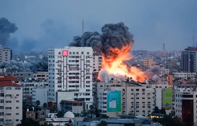 hamas_night.JPG