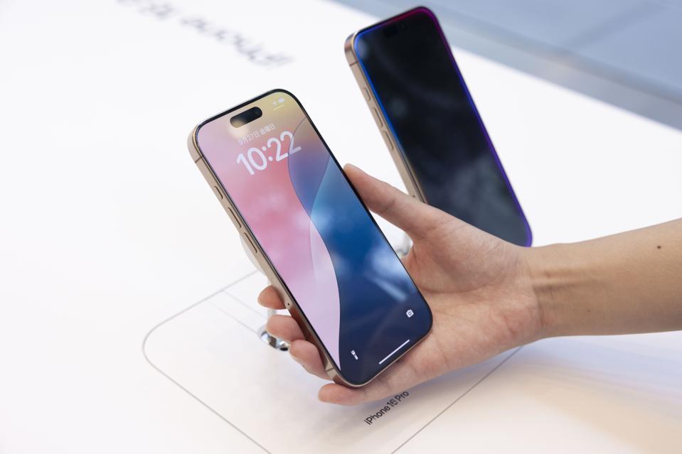 iphone-17-pro-redesign.jpg