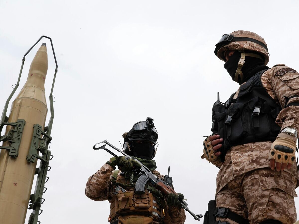 iransoldiers.jpg