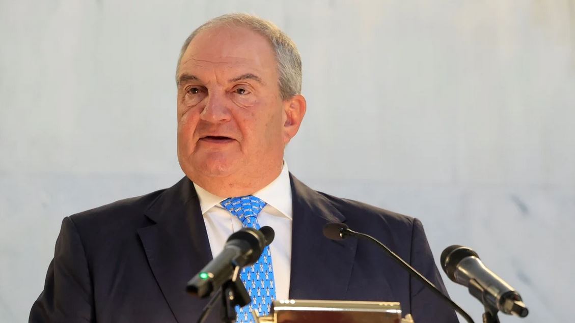 karamanlis_2.JPG