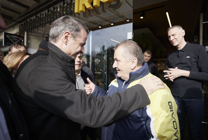 mitsotakis-kastoria.JPG