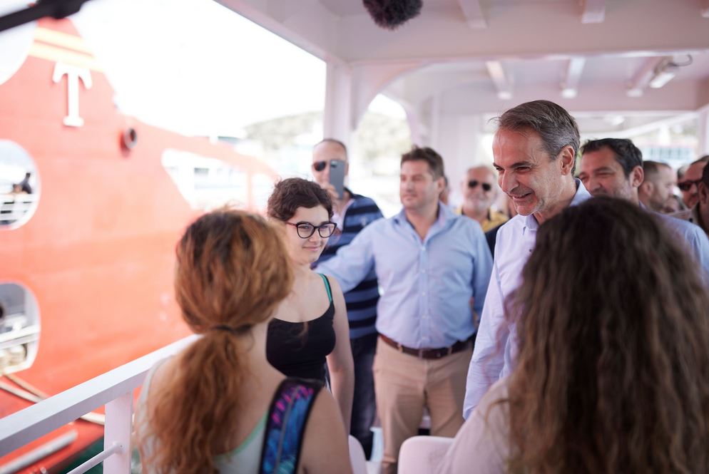 mitsotakis_salamina1.JPG