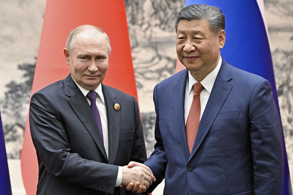 putin_xi_b_1.jpg