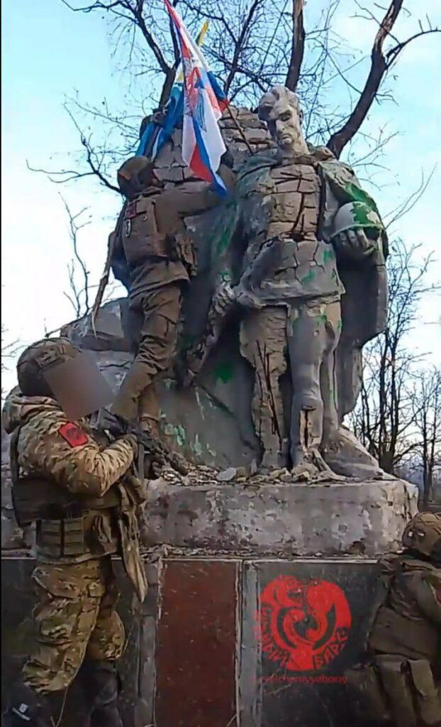 soviet_monument_1.jpg