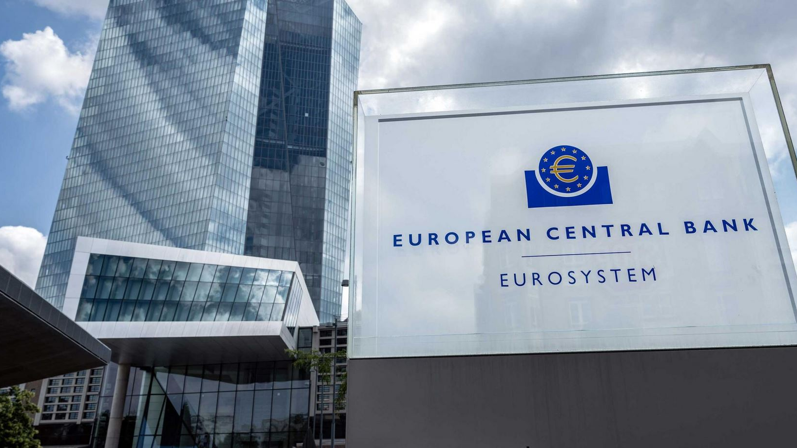 ecb.JPG